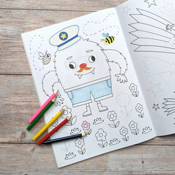 Dress me up [ Colouring and Activity ] Aliens - Wee Little Books