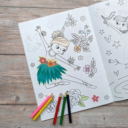 Dress me up [ Colouring and Activity ] Ballet - Wee Little Books