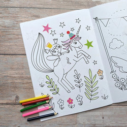 Dress me up [ Colouring and Activity ] Unicorns - Wee Little Books