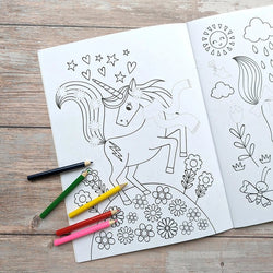 Dress me up [ Colouring and Activity ] Unicorns - Wee Little Books